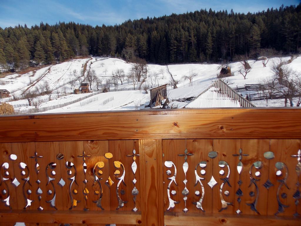 Pensiunea Paradiso Poiana Teiului Exteriör bild